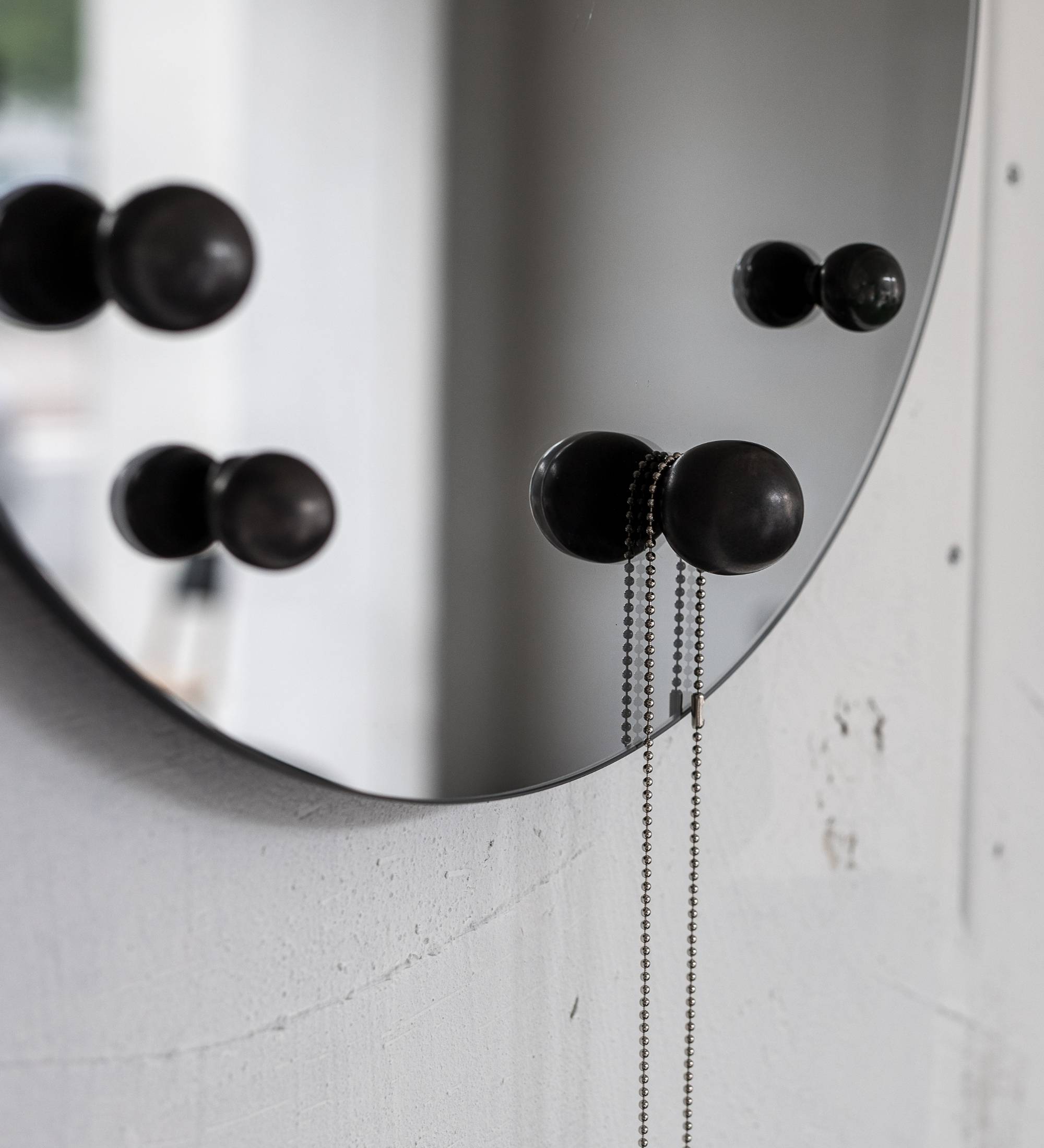 Designer Spiegel mit Schmukhaken Durchmesser 42cm