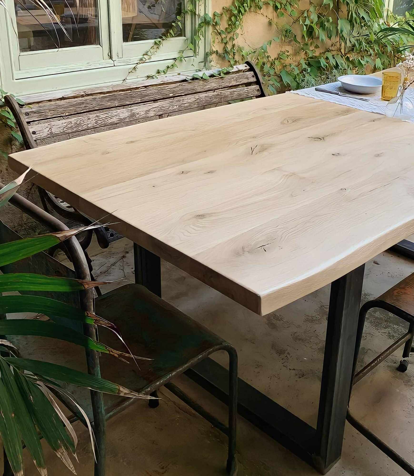 Indoor-Outdoor Eichenholztisch mit Metallgestell 180cm 5